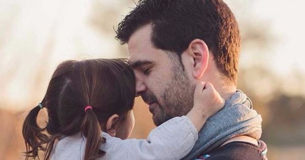 los-hombres-se-vuelven-mas-carinosos-con-la-llegada-de-una-hija-segun-estudios