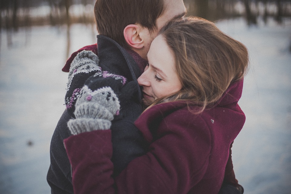 7-cosas-que-toda-mujer-desea-en-una-relacion-y-todo-hombre-debe-darselo-001