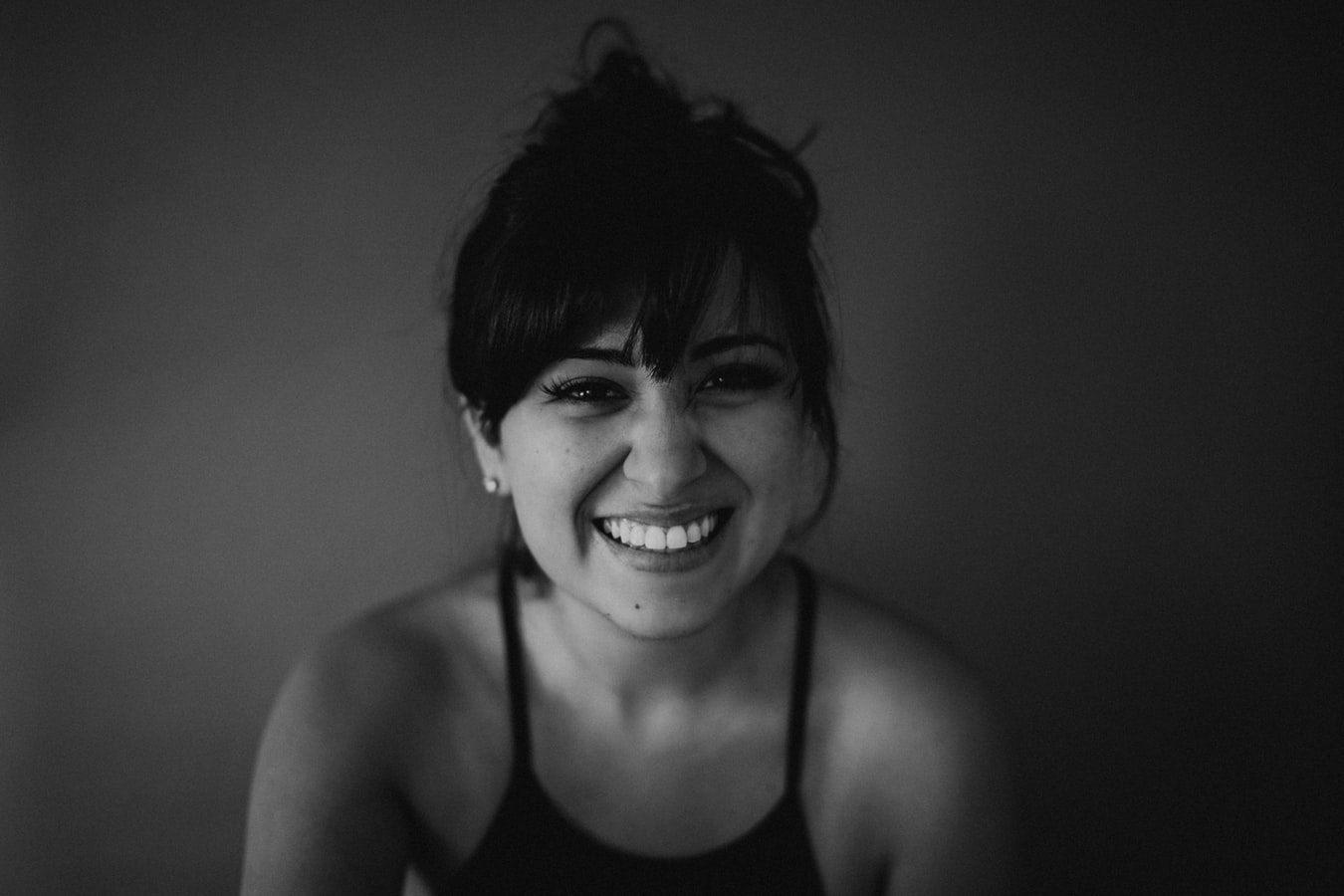 confirmado-mujeres-que-siempre-sonrien-se-ven-mas-jovenes-y-flacas-estudio-000