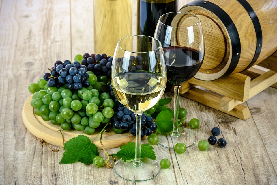 dos-copas-de-vino-antes-de-dormir-te-ayuda-a-reducir-tallas-la-ciencia-lo-confirma-004