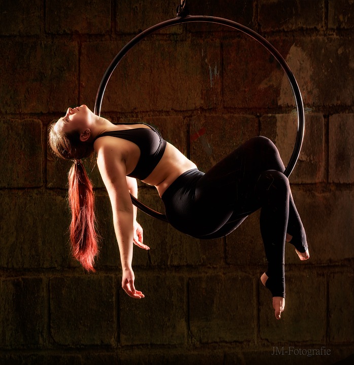 hacer-ejercicio-te-hace-mas-feliz-que-el-dinero-estudio-005