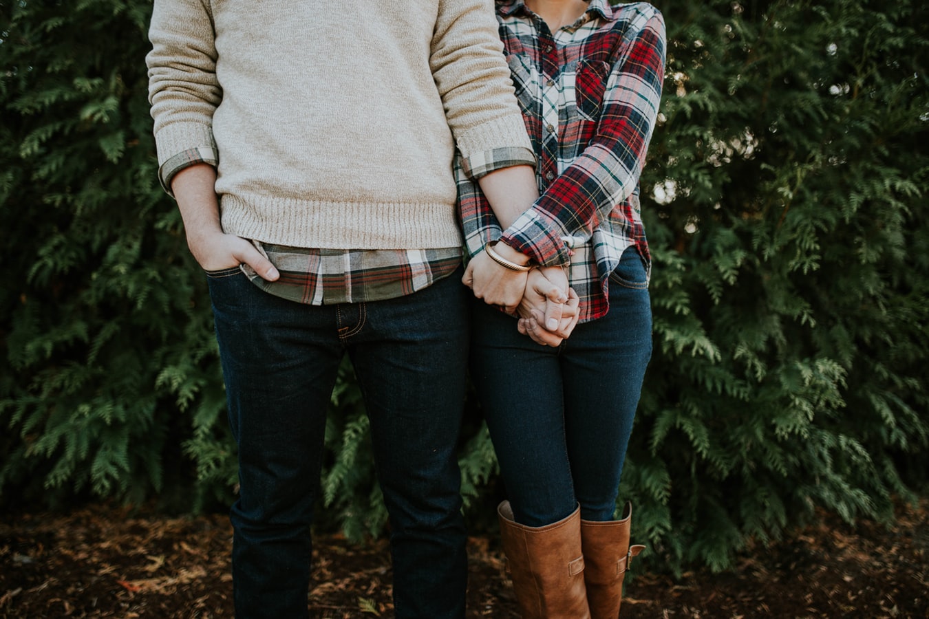 que-significa-que-tu-pareja-te-presente-con-sus-padres-y-amigos-001